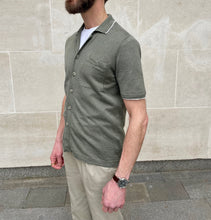 Load image into Gallery viewer, Fedeli &#39;Jazz&#39; Cuban collar knitted shirt, Green
