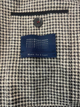 Load image into Gallery viewer, Harris_Wharf_Brown_Beige_Houndstooth_jacket
