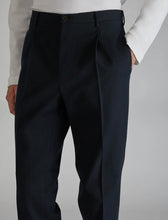 Load image into Gallery viewer, Incotex pleated flannel trousers navy 2
